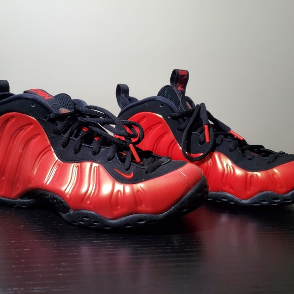 Nike Air Foamposites - Picture 2 of 4